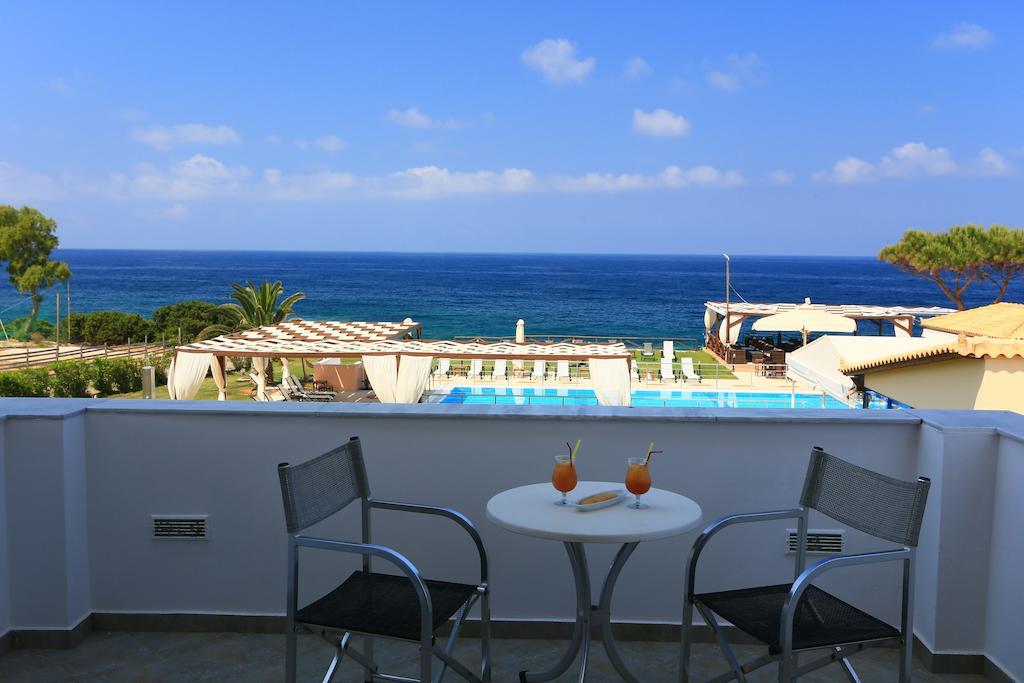 Mesogeios Hotel Marathópoli Szoba fotó